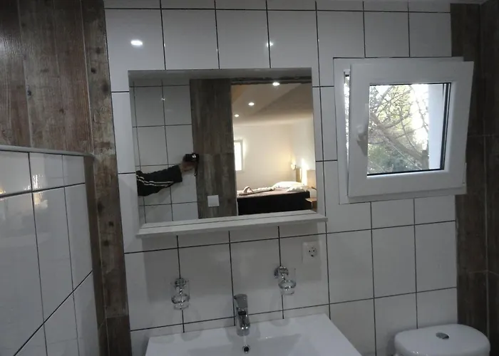 Delfini House 艾斯普罗瓦塔