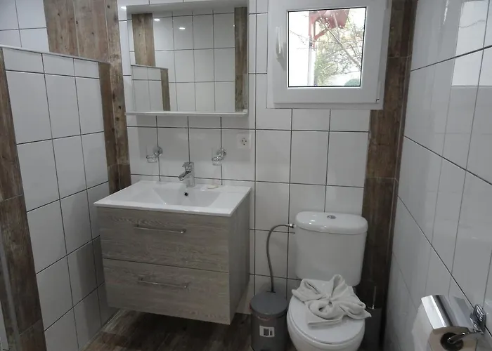 Delfini House * 艾斯普罗瓦塔